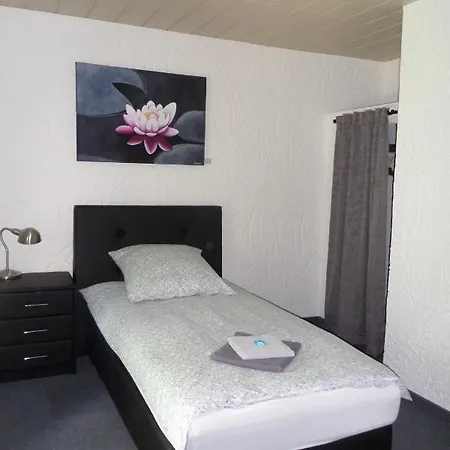 Haus Gerry * Düsseldorf