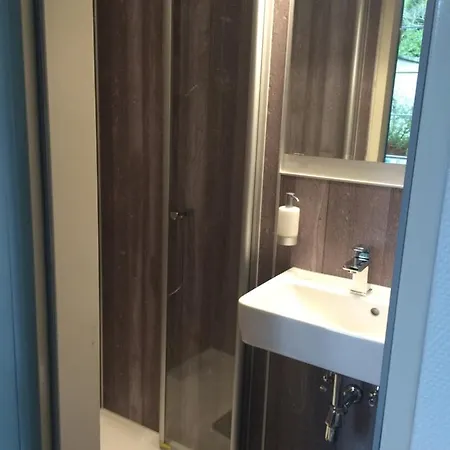 אורחן Haus Gerry דיסלדורף