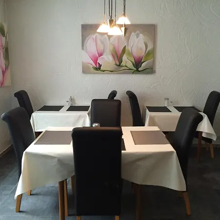 Haus Gerry * Düsseldorf