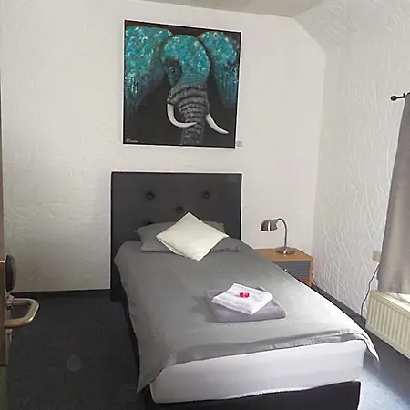 Haus Gerry * Düsseldorf