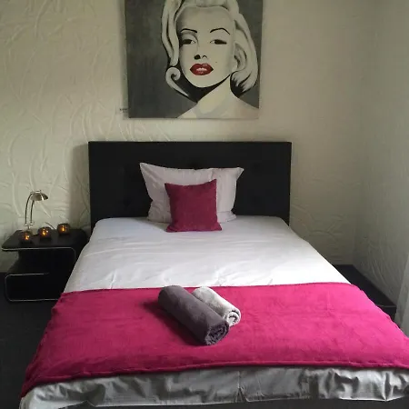 Inn Haus Gerry Dusseldorf